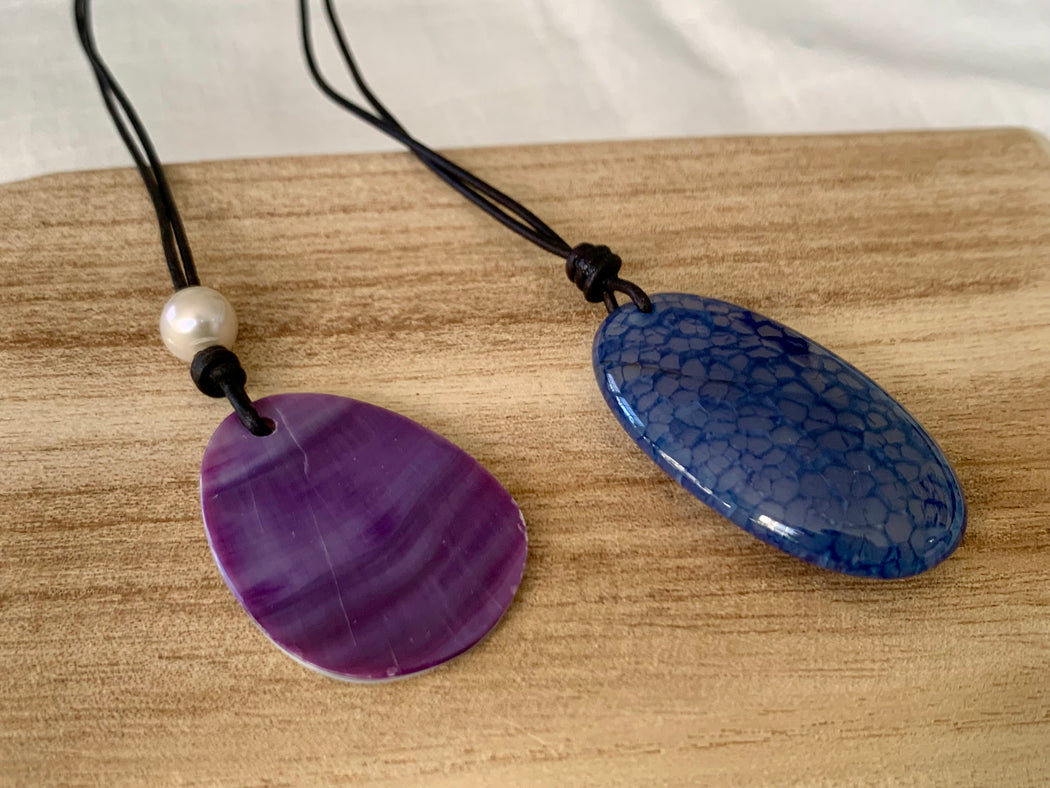 Wampum and blue agate pendant necklaces