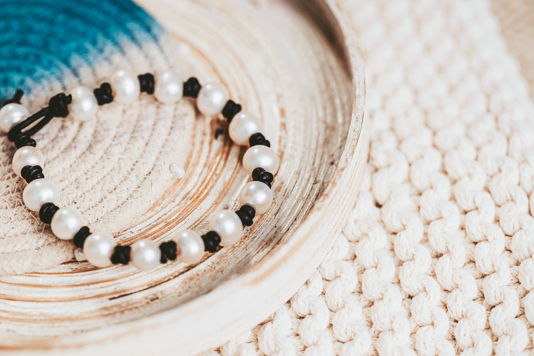 Knotted Leather Bracelet with Freshwater Pearls