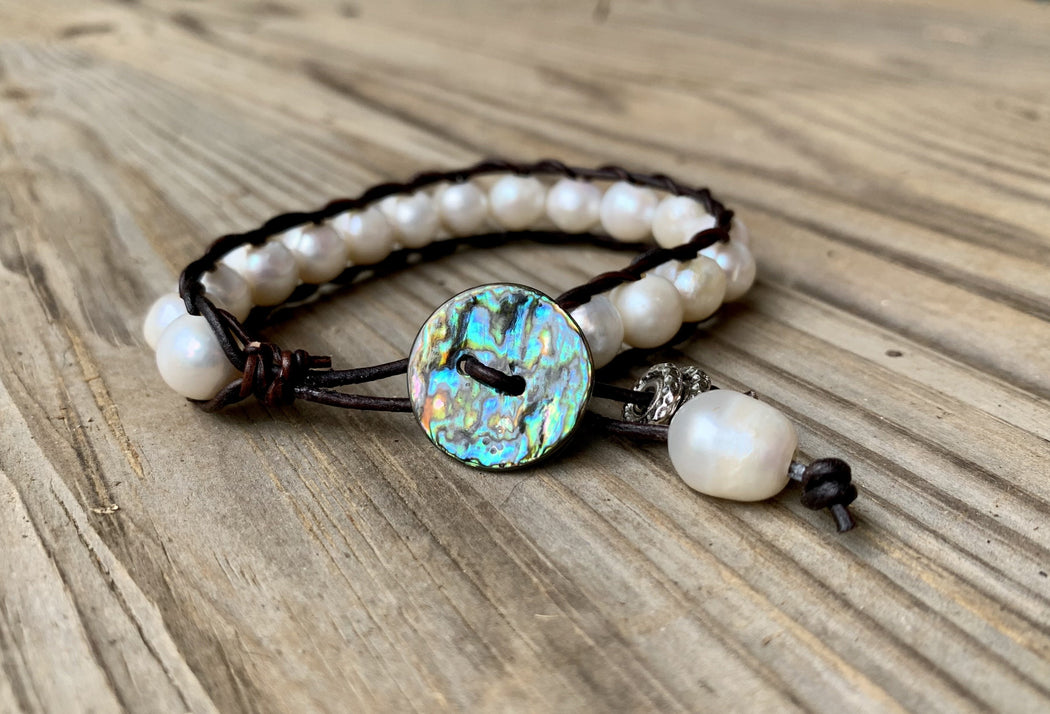 pearl leather bracelet